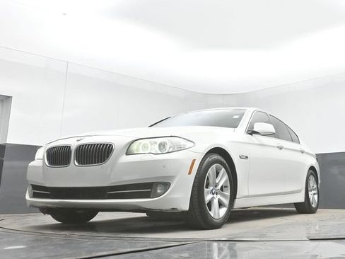Used 2013 BMW 528i Sedan RWD image 40