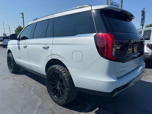 Used 2025 Ford Expedition Platinum AWD/4WD image 19