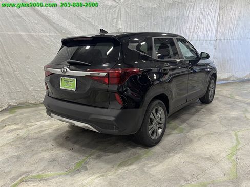 Used 2021 Kia Seltos LX AWD/4WD image 8