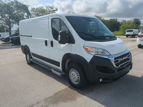 Used 2025 RAM ProMaster 2500 w/ U-Haul Equipment Group FWD image 2