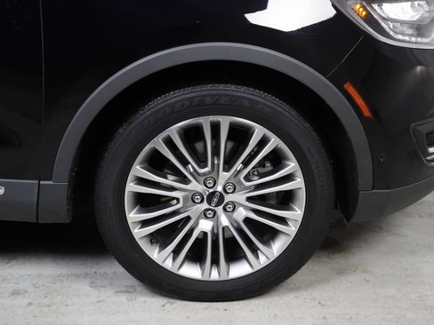 Used 2016 Lincoln MKX Reserve w/ Luxury Package image 5