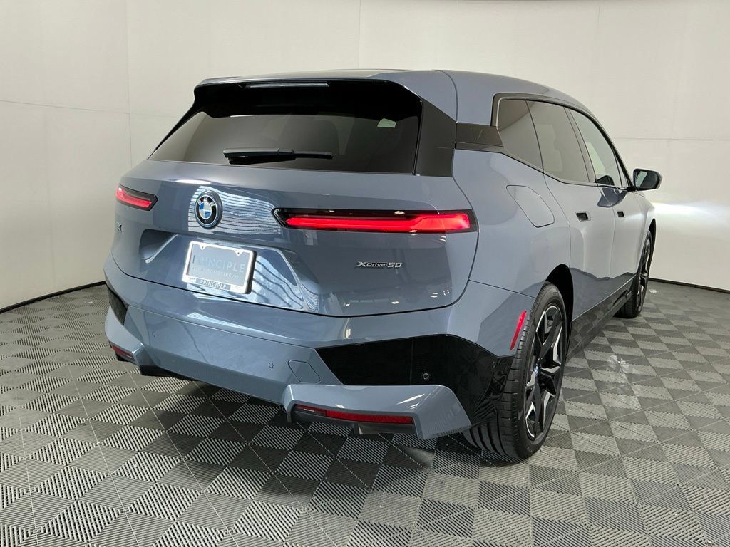 Certified 2024 BMW iX xDrive50 w/ Premium Package AWD/4WD image 5