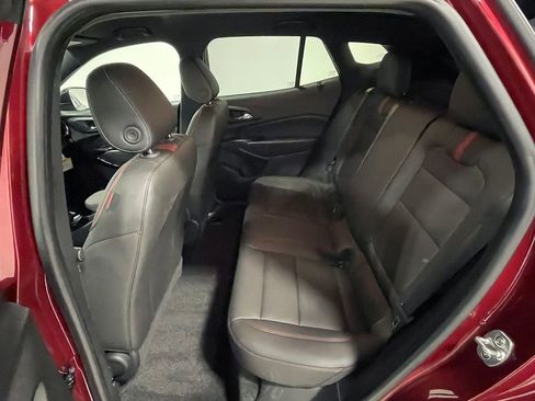 Used 2024 Chevrolet Trax RS FWD image 17