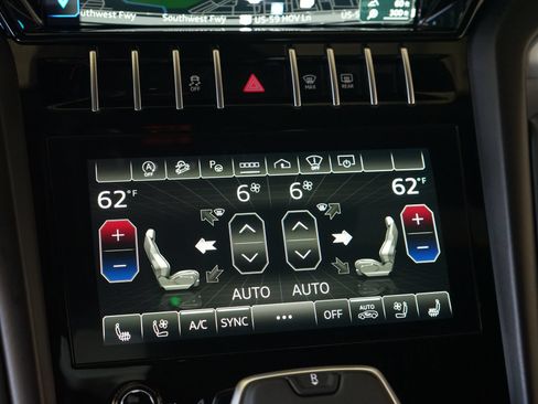 Used 2023 Lamborghini Urus S AWD/4WD image 18