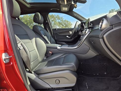 Used 2020 Mercedes-Benz GLC 300 4MATIC image 16