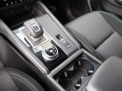 Used 2022 Mitsubishi Outlander ES image 15