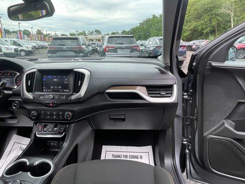 Used 2020 GMC Terrain SLE AWD/4WD image 28