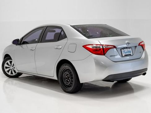 Used 2014 Toyota Corolla LE FWD image 28