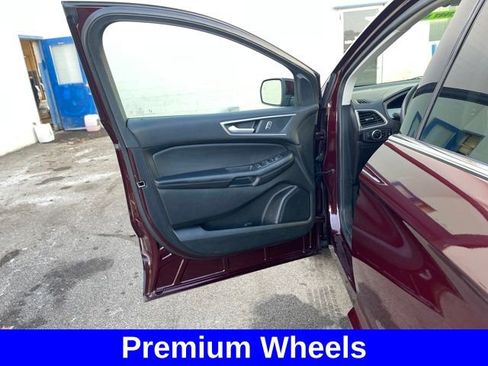 Used 2024 Ford Edge SEL w/ Convenience Package image 10
