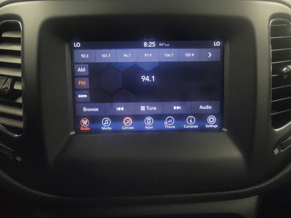 Used 2017 Jeep Compass Latitude w/ Popular Equipment Group AWD/4WD image 25