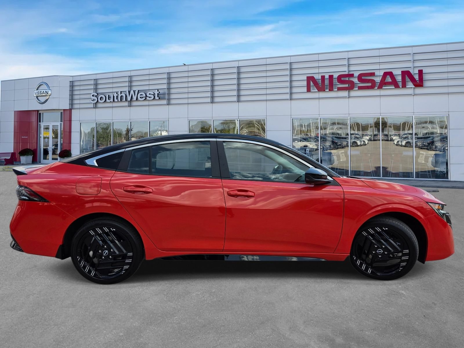 New 2027 Nissan Sentra SR w/ Floor Mat Package FWD image 4