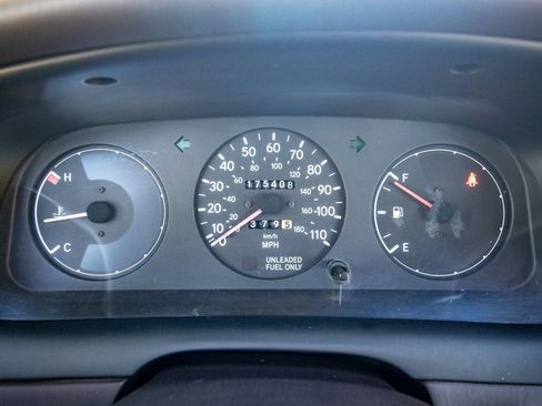 Used 1995 Toyota Corolla DX image 28