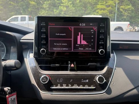Used 2020 Toyota Corolla LE FWD image 15