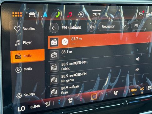 New 2025 Volkswagen ID. Buzz 1st Edition image 18