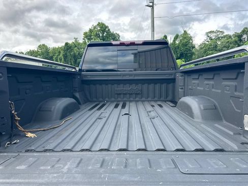 Used 2024 Chevrolet Silverado 2500 High Country w/ High Country Premium Package AWD/4WD image 19