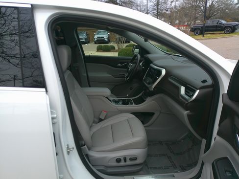 Used 2021 GMC Acadia SLT w/ Technology Package image 35