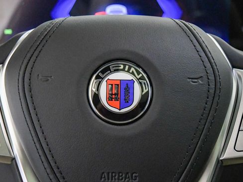 New 2026 BMW ALPINA XB7 image 37