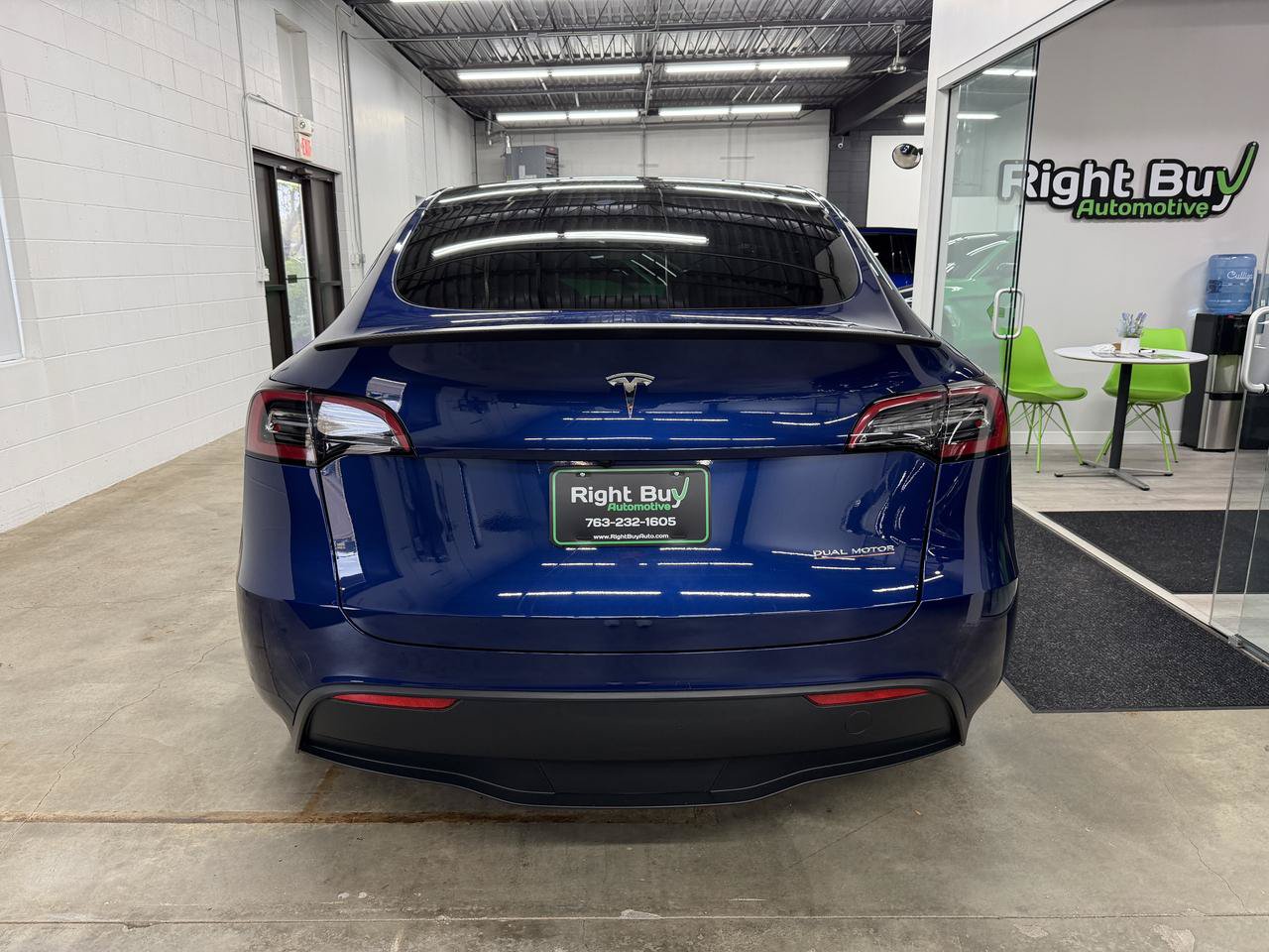 Used 2023 Tesla Model Y Performance AWD/4WD image 5