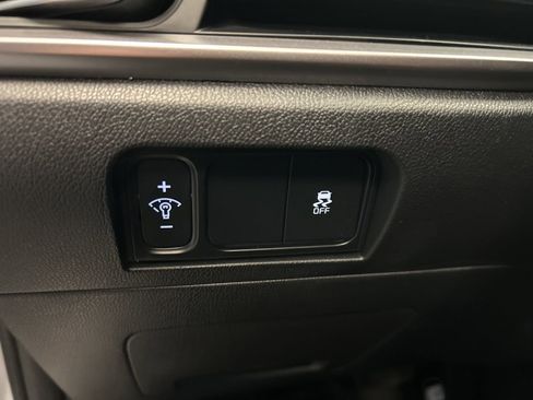 New 2026 Kia Sorento S w/ S Panoramic Sunroof Package FWD image 17