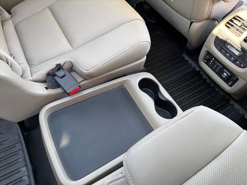 Used 2017 Honda Pilot Elite image 29