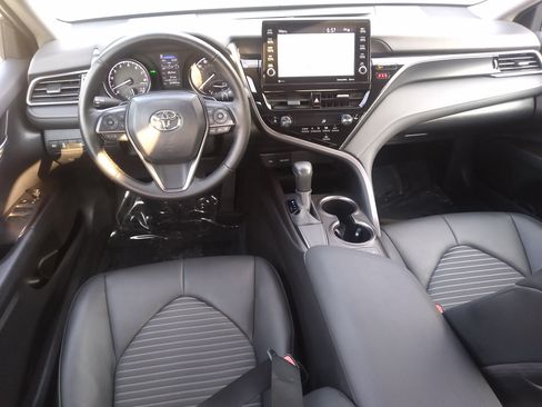 Used 2024 Toyota Camry SE FWD image 18