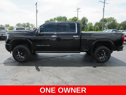 Used 2024 GMC Sierra 2500 Denali Ultimate AWD/4WD image 11
