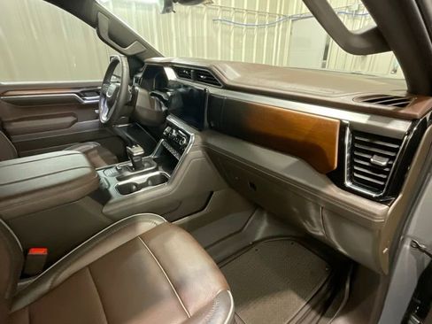 Used 2024 GMC Sierra 1500 Denali image 17