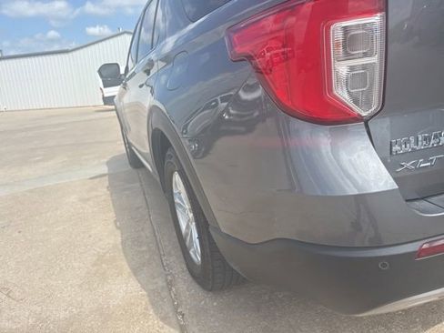 Used 2023 Ford Explorer XLT w/ Equipment Group 202A image 18