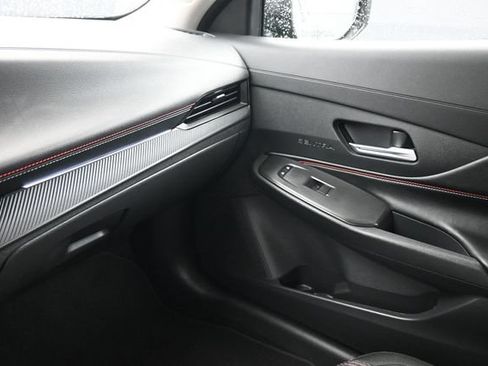 Used 2026 Nissan Sentra SR w/ Floor Mat Package FWD image 5