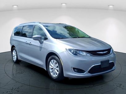 Used 2018 Chrysler Pacifica Touring-L