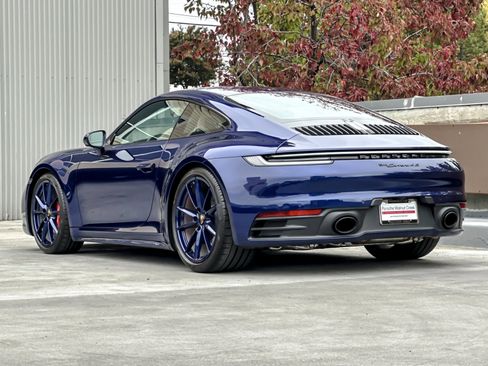 Used 2024 Porsche 911 Carrera 4S image 3