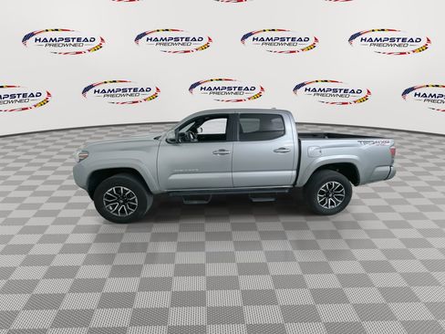 Used 2023 Toyota Tacoma TRD Sport w/ Advanced Technology Package AWD/4WD image 5