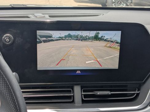 Certified 2024 Chevrolet Trax LT image 18