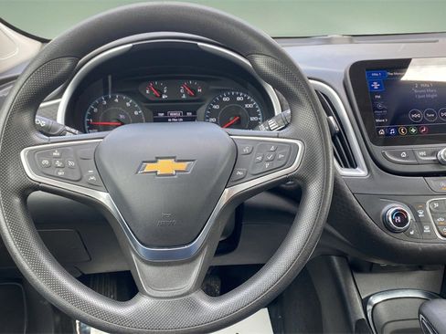 Used 2023 Chevrolet Malibu LT image 11