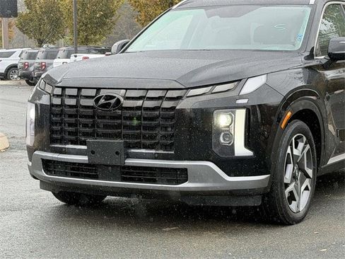 Used 2023 Hyundai Palisade Limited image 6