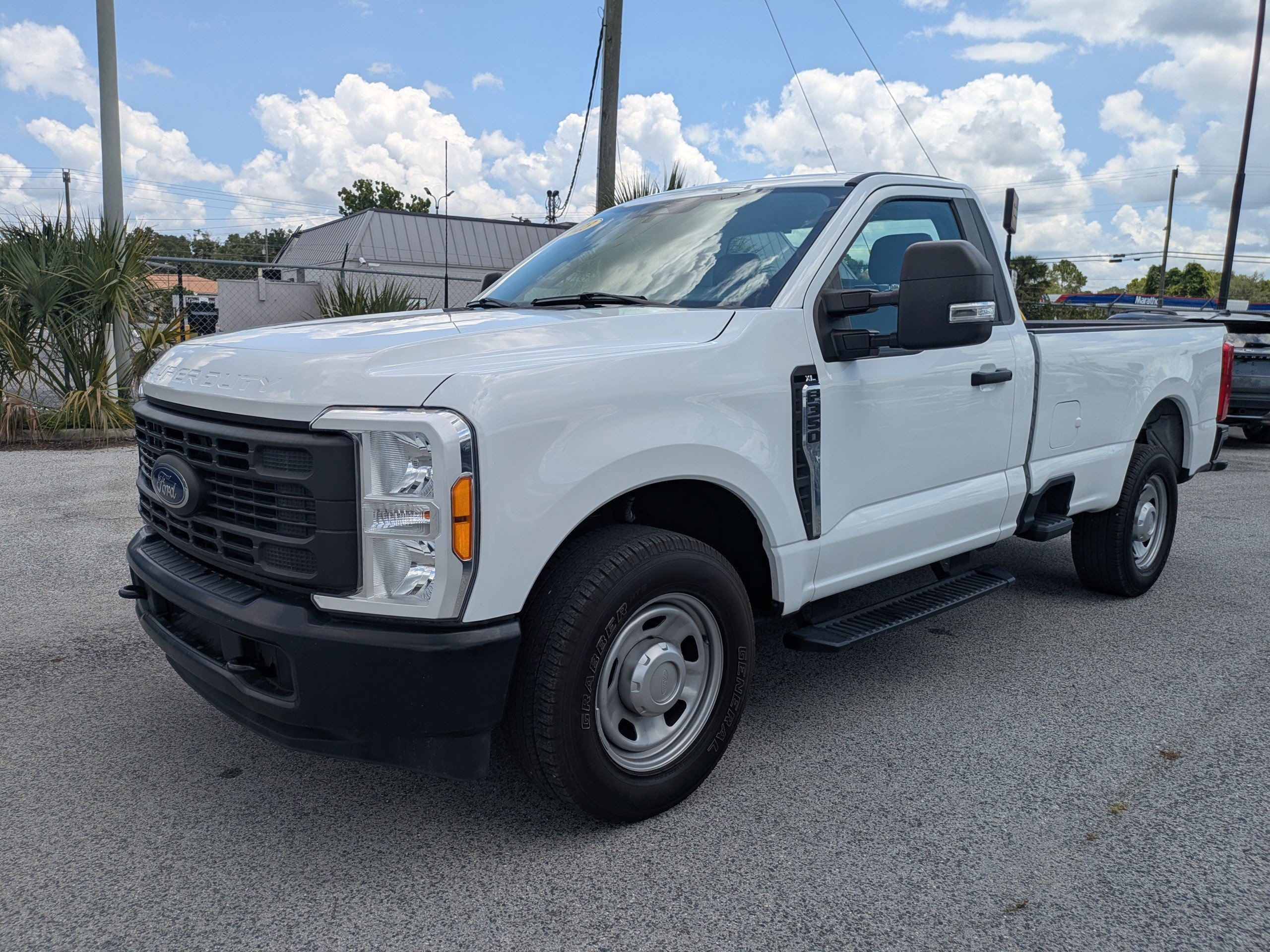 Used 2023 Ford F350 XL RWD image 8