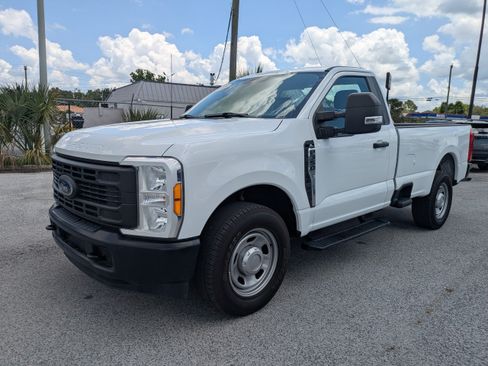 Used 2023 Ford F350 XL RWD image 8