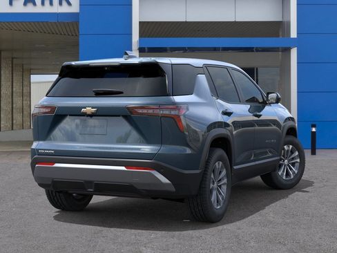 New 2026 Chevrolet Equinox LT w/ Convenience Package II FWD image 4