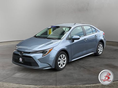 Used 2024 Toyota Corolla LE FWD image 3