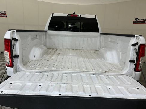 Used 2022 RAM 1500 Big Horn AWD/4WD image 5