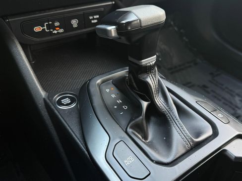 Certified 2025 Kia K4 FWD image 36