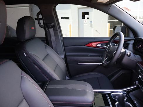 Used 2026 Chevrolet Traverse Z71 w/ Driver Confidence Package AWD/4WD image 10