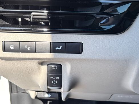 New 2026 Nissan Murano Platinum AWD/4WD image 16