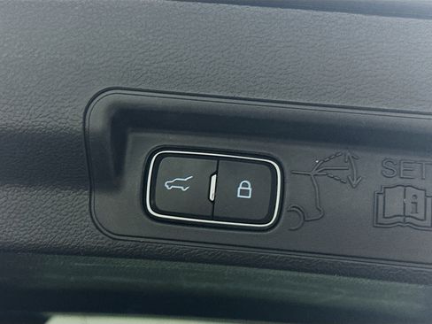 Used 2023 Ford Explorer XLT w/ Equipment Group 202A image 32