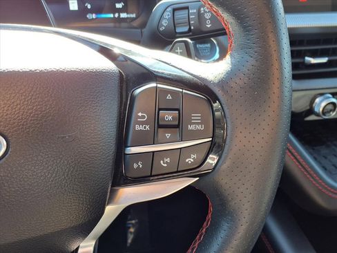 Used 2025 Ford Explorer ST image 18