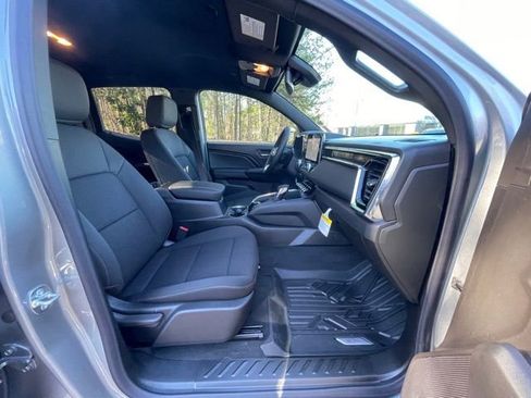 New 2026 GMC Canyon Elevation w/ Convenience Package image 24