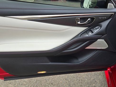 Used 2022 INFINITI Q60 Red Sport 400 w/ Carbon Fiber Package RWD image 10