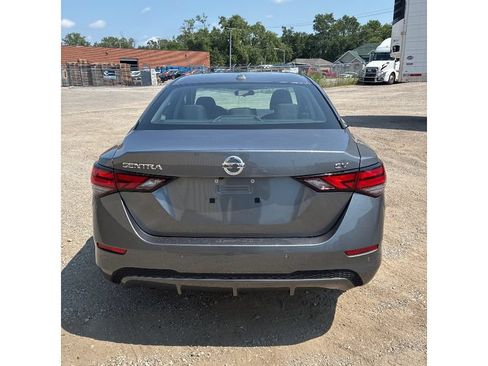 Used 2022 Nissan Sentra SV FWD image 7