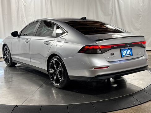 Used 2025 Honda Accord Sport image 11
