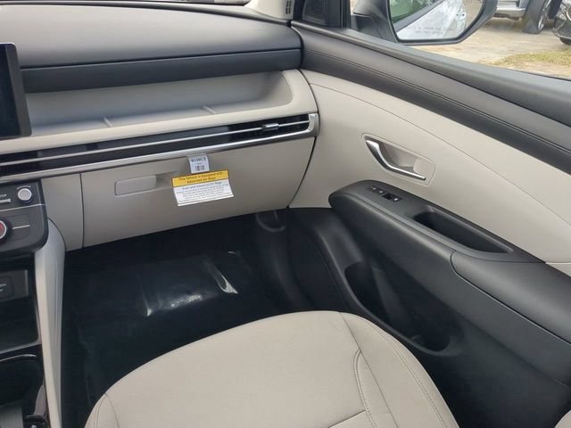 New 2025 Hyundai Tucson SE FWD image 17